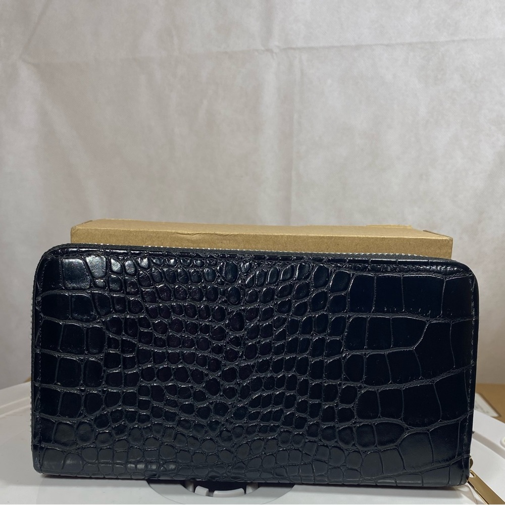 UNISEX Black leather zip around wallet BRAND NEW no tags